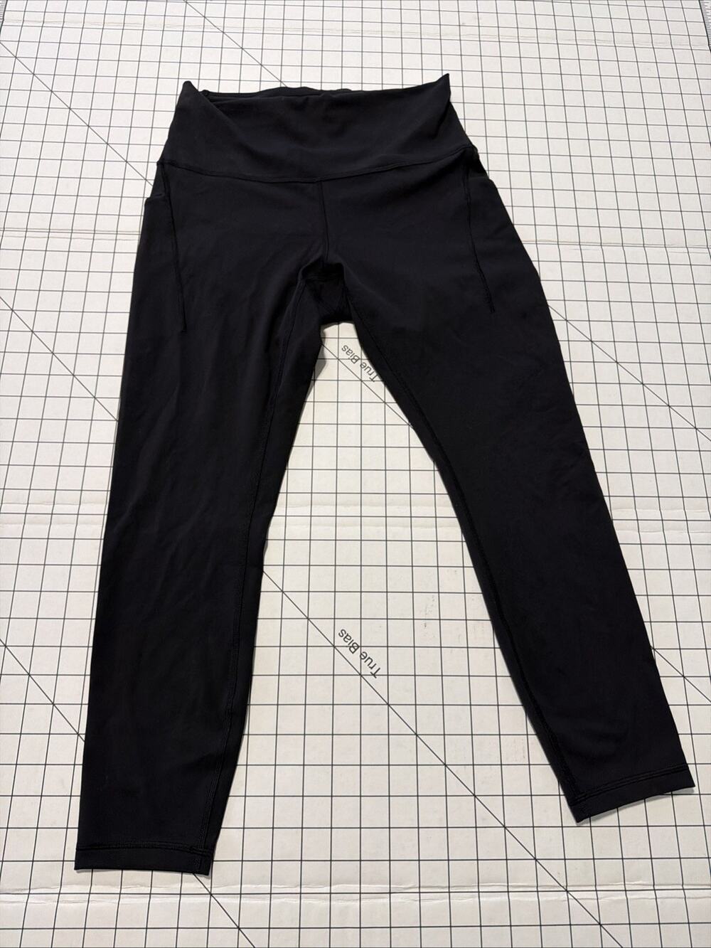 Pre-Owned Lululemon Black Size 10 Legging Athletic Pants